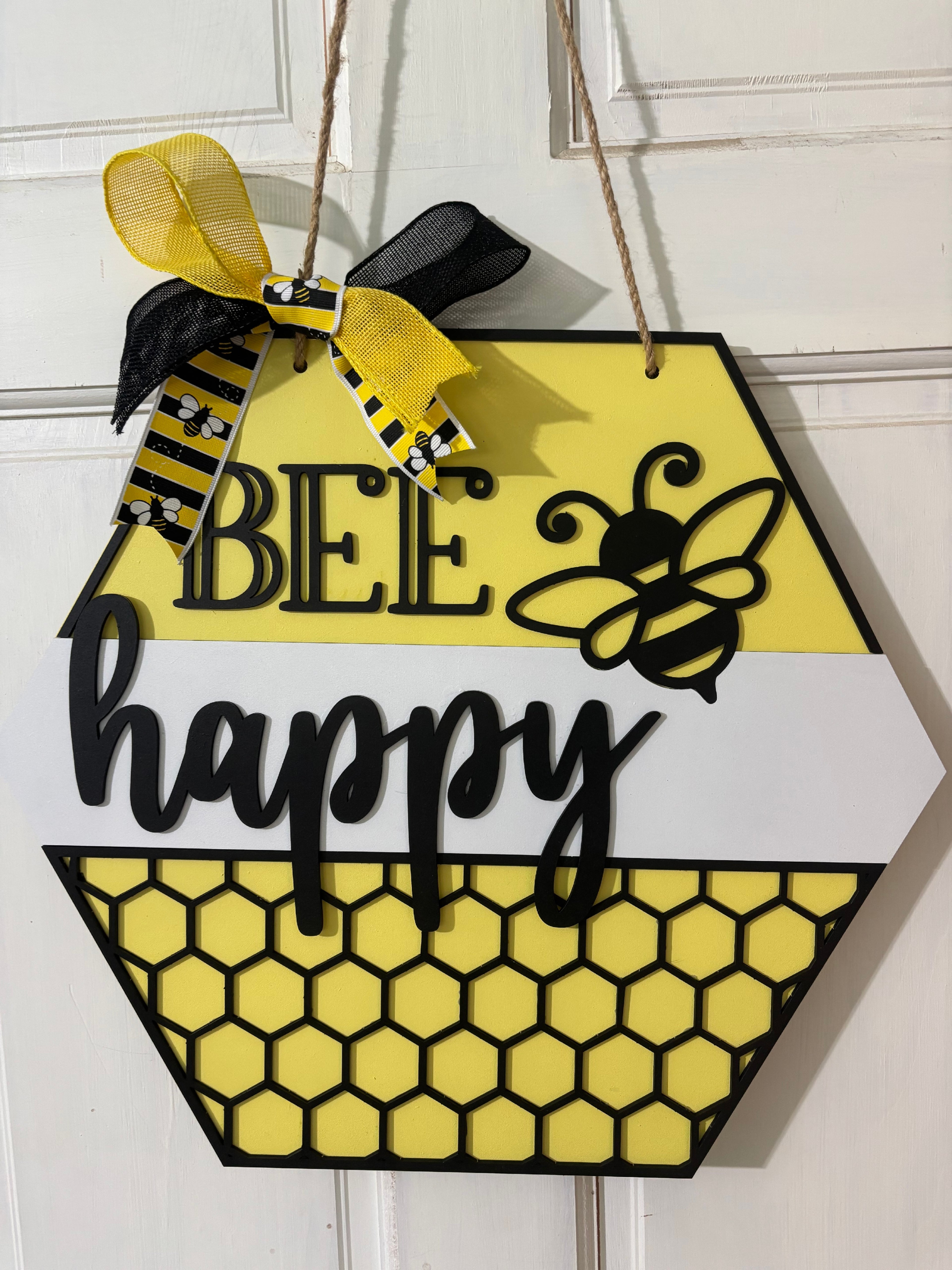 Door Hanger Bee Happy 16 Inch