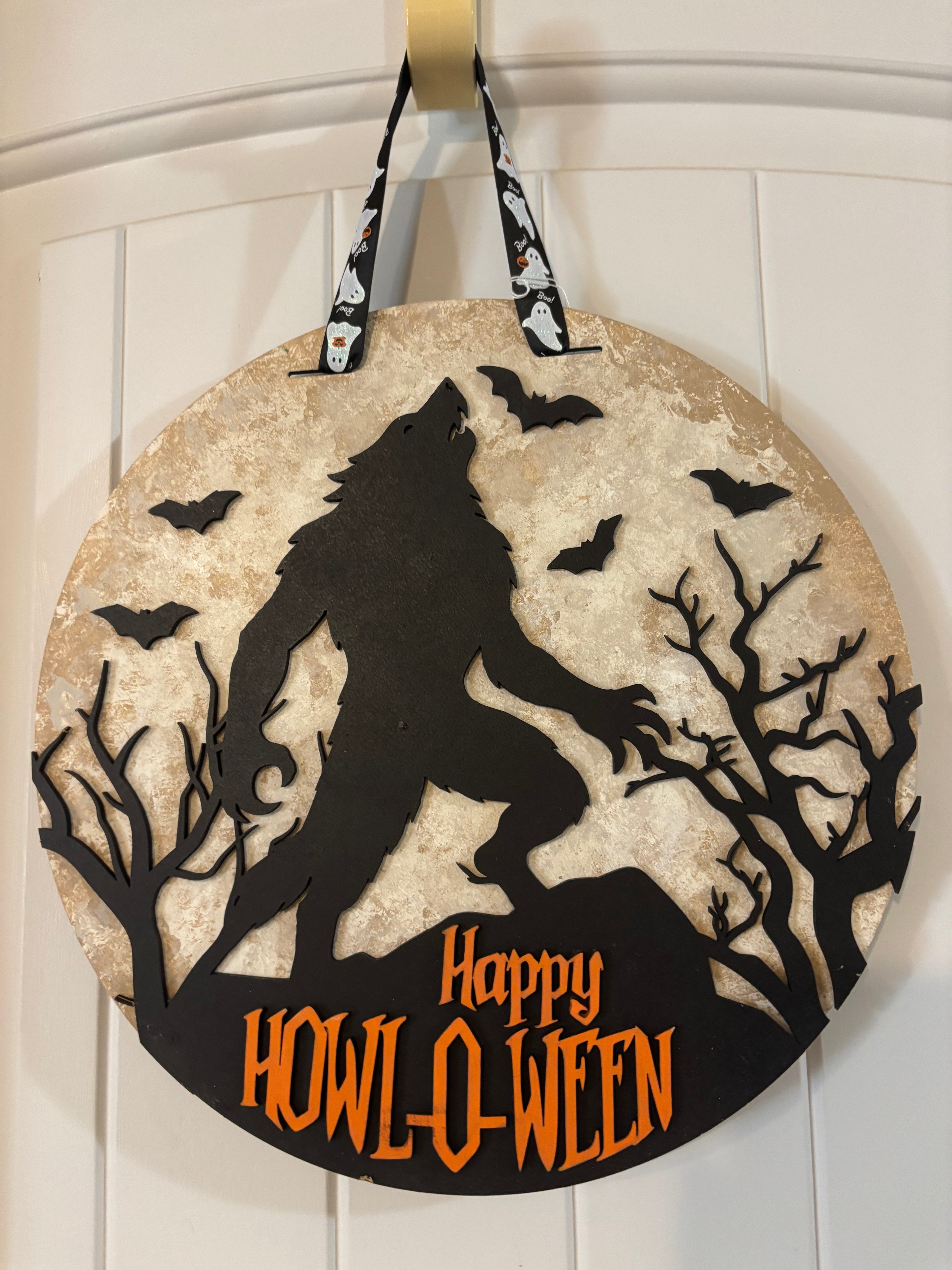 Door Hanger Happy Howl-O-Ween with wolf 10 inch