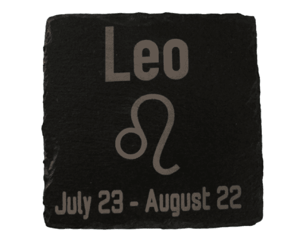 A tile with the name of leo on it.